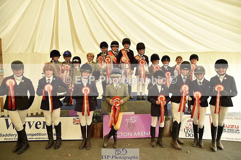 240823X-151152-17978 - 60cm Presentations