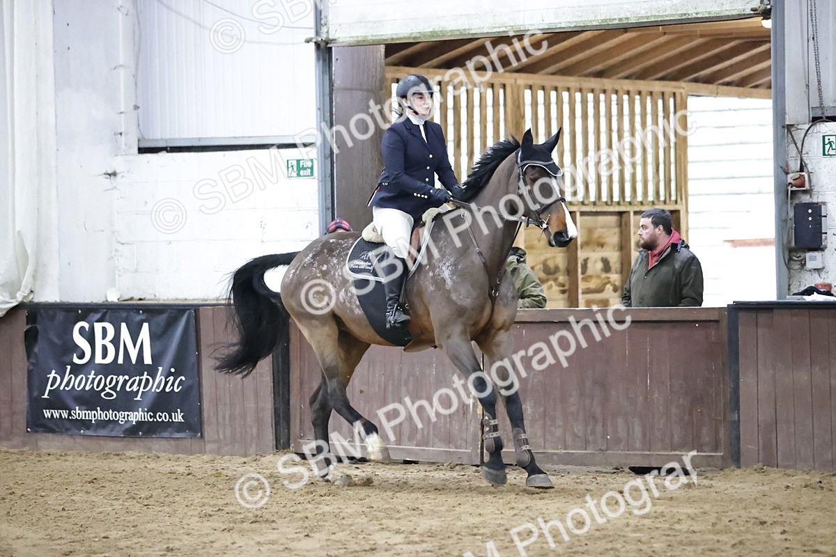 SBM_001131 - Class 4 - Senior Newcomers/ 1.10m Open