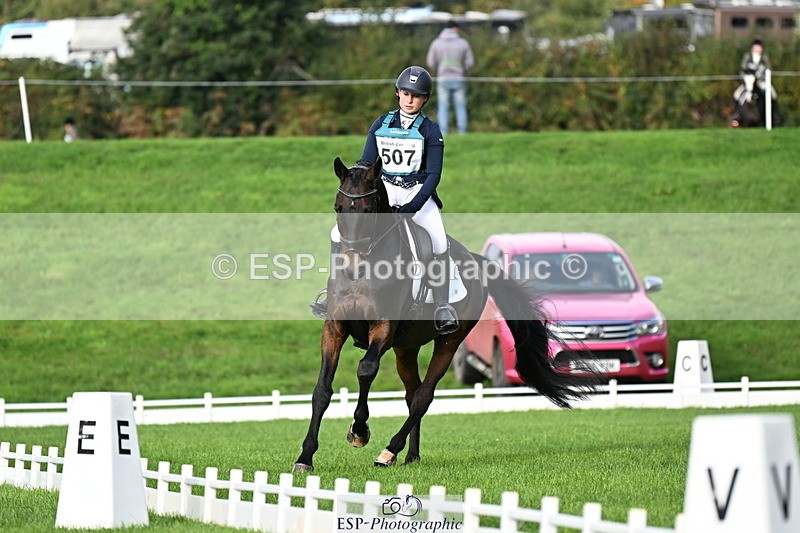 251023A-103426-02536 - G-507-Dominique.Kinnaird-Ainley