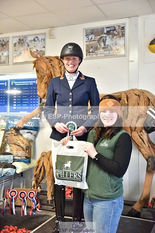 250214-130816-00354 - Freestyle Medium Silver Presentation