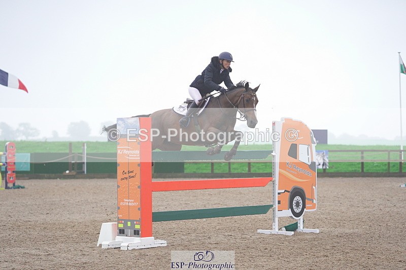 231017A-112256-06702 - Cls 26 Chard Equ Grand Prix