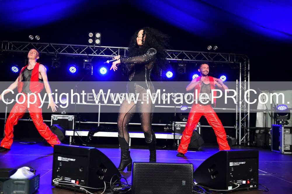 SH4_6672 - The Cher Experience
