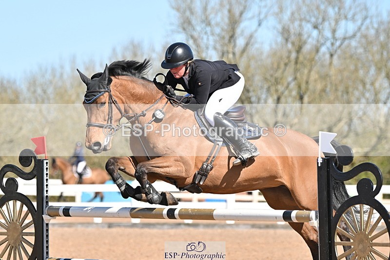 240420A-104926-10395 - Cls 19, 1 Star Silver Tour 1.20m