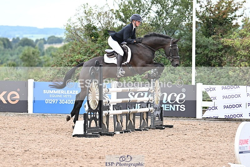 250820B-125700-00654 - Cls 4 Newcomers and 1.10m Open