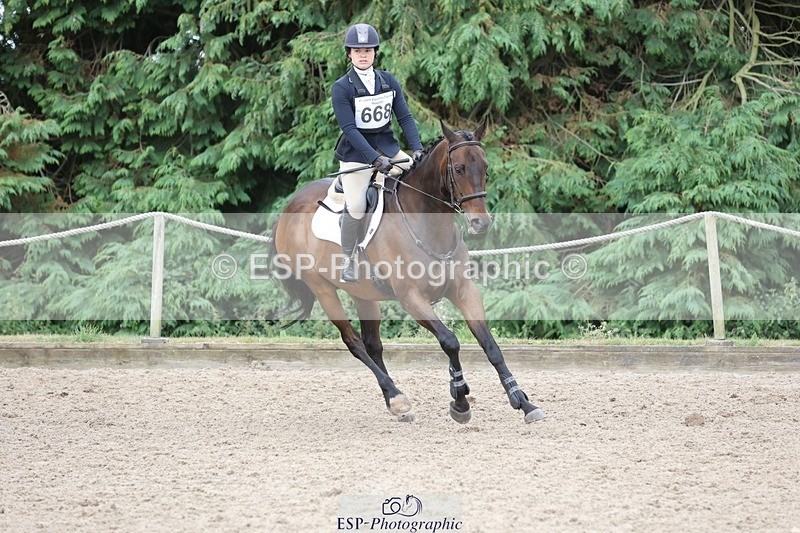 250803A-143110-14723 - O-668-Leia.Massey-SLIPALONGTREVASKIS