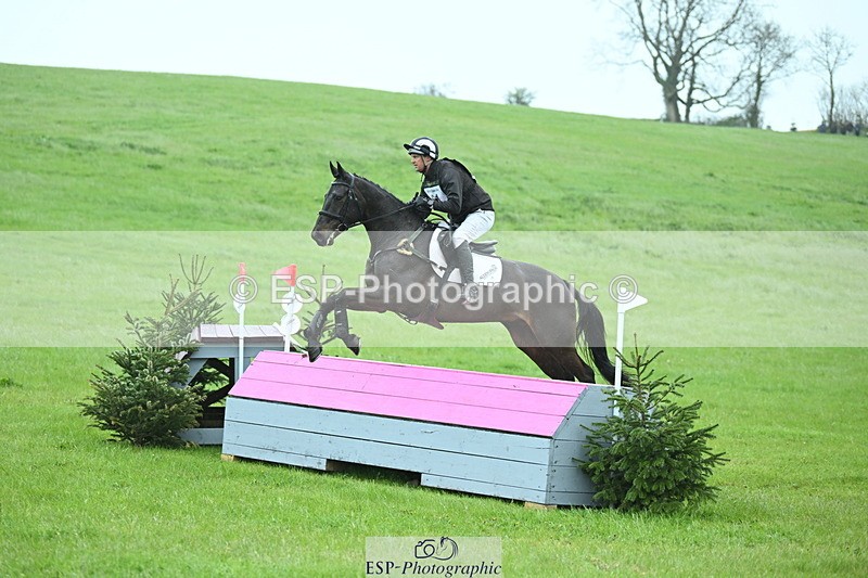 250418-110819-01977 - 061-Gubby.Leech-JUST.SPOTLESS