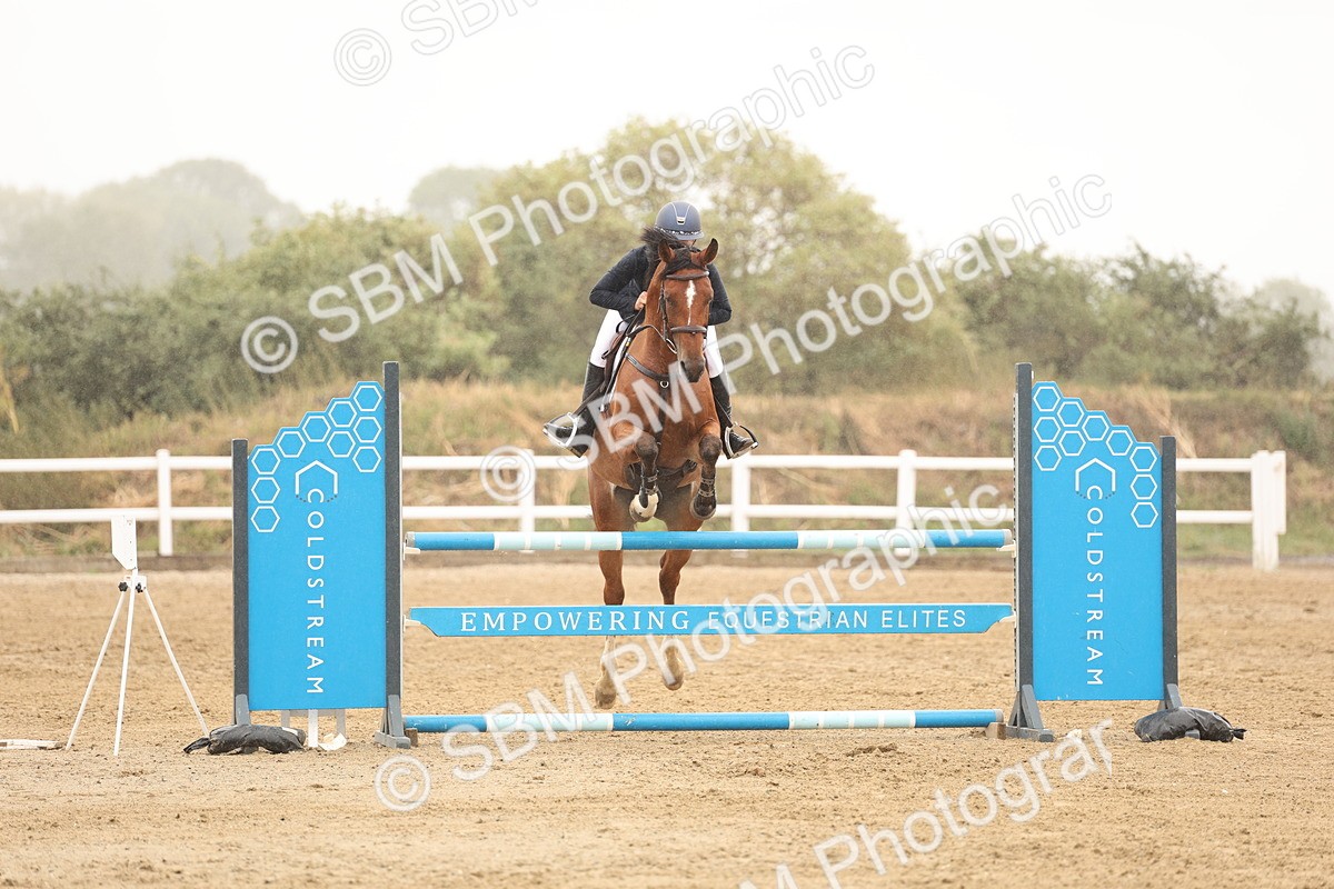 SBM_024057 - Class 6 - Senior Newcomers 1.10m