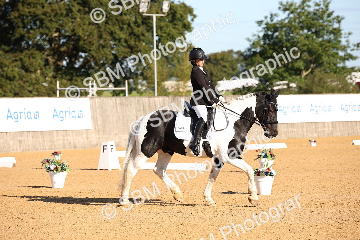 SBM_01810 - D2 Small Tour Championship Intro C