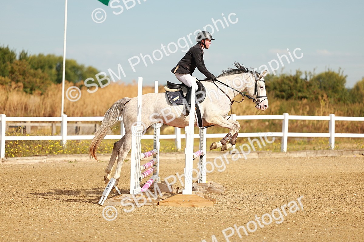 SBM_001919 - Class 8 - Clear Round