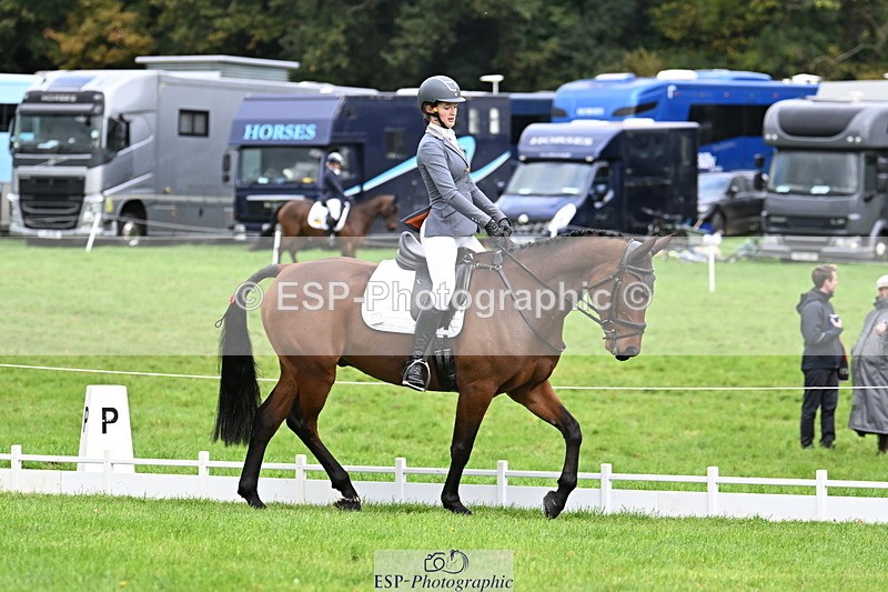 251023A-114751-03677 - G-516-Zara.Bucknell