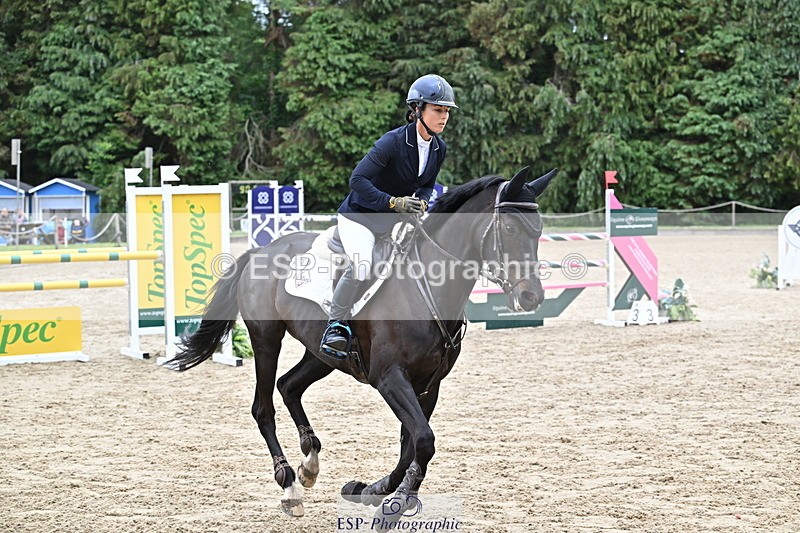 250524A-131237-11313 - D-409-Kirsty.Chabert-HERALDIKS.GIRL.OPPOSITION