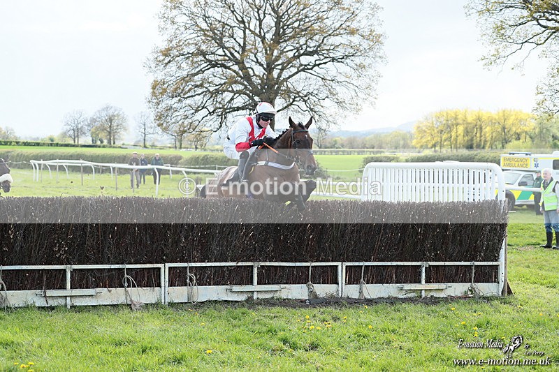 PtP 180426 1129 - Worcestershire Hunt PtP Chaddesley Corbett 18/04/26