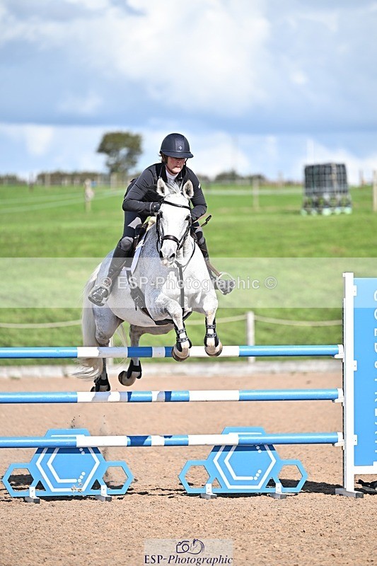 250924-141430-00557 - Cls 6 Foxhunter and 1.20m Open