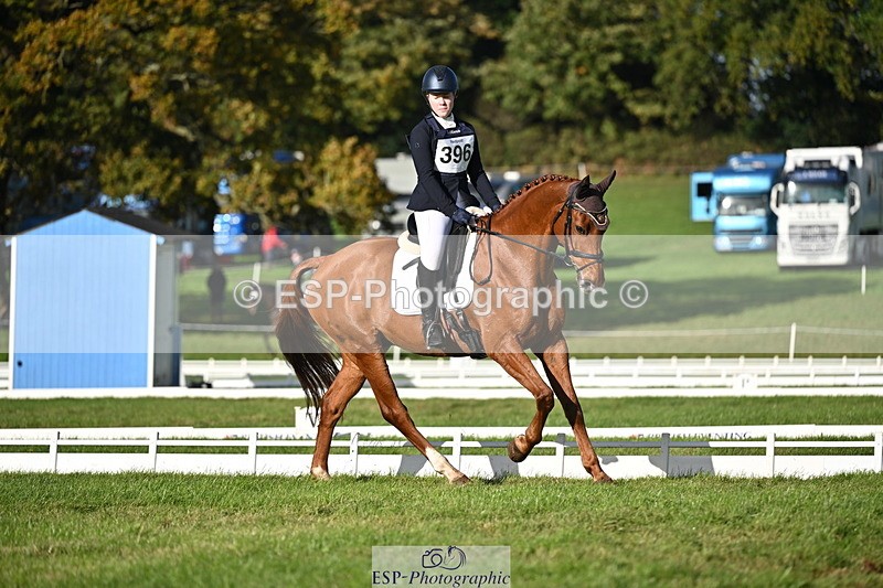 251024A-151816-14014 - E-396-Madeleine.Robertson