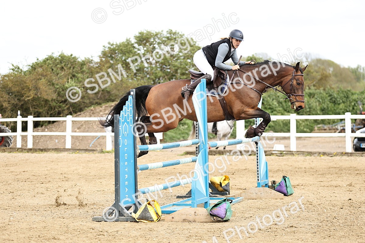 SBM_001261 - Class 4 - Senior Newcomers - 1.10m