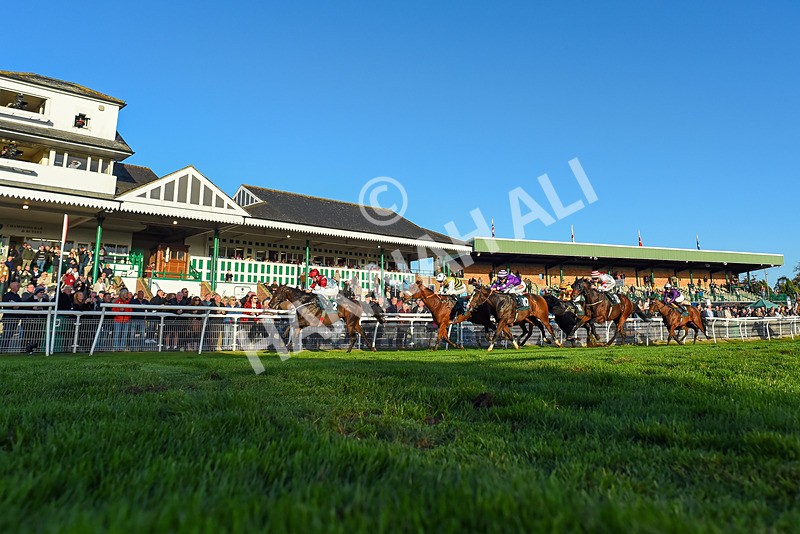 191024-Race 7-Vintage Clarets-2187 - Race 7