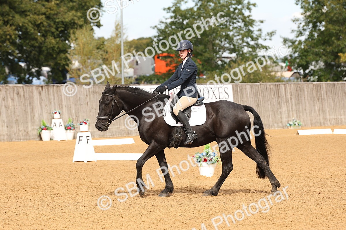 SBM_40662 - D6 - Small Tour Championship Intro 4