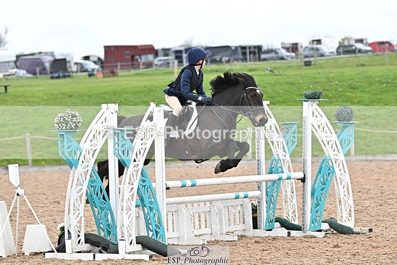 250414-112510-00507 - 90cm Round 1