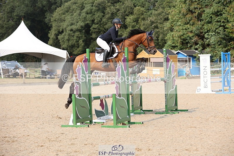 250816A-160650-02645 - Cls 9 Snr 1.10m Open