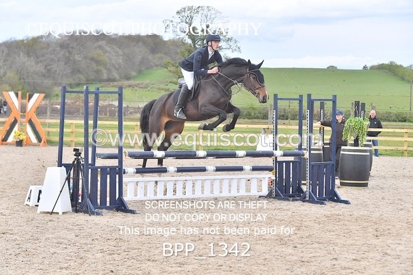 BPP_1342 - CLASS 15 SAT Senior BritiNovice/ 90cm Open