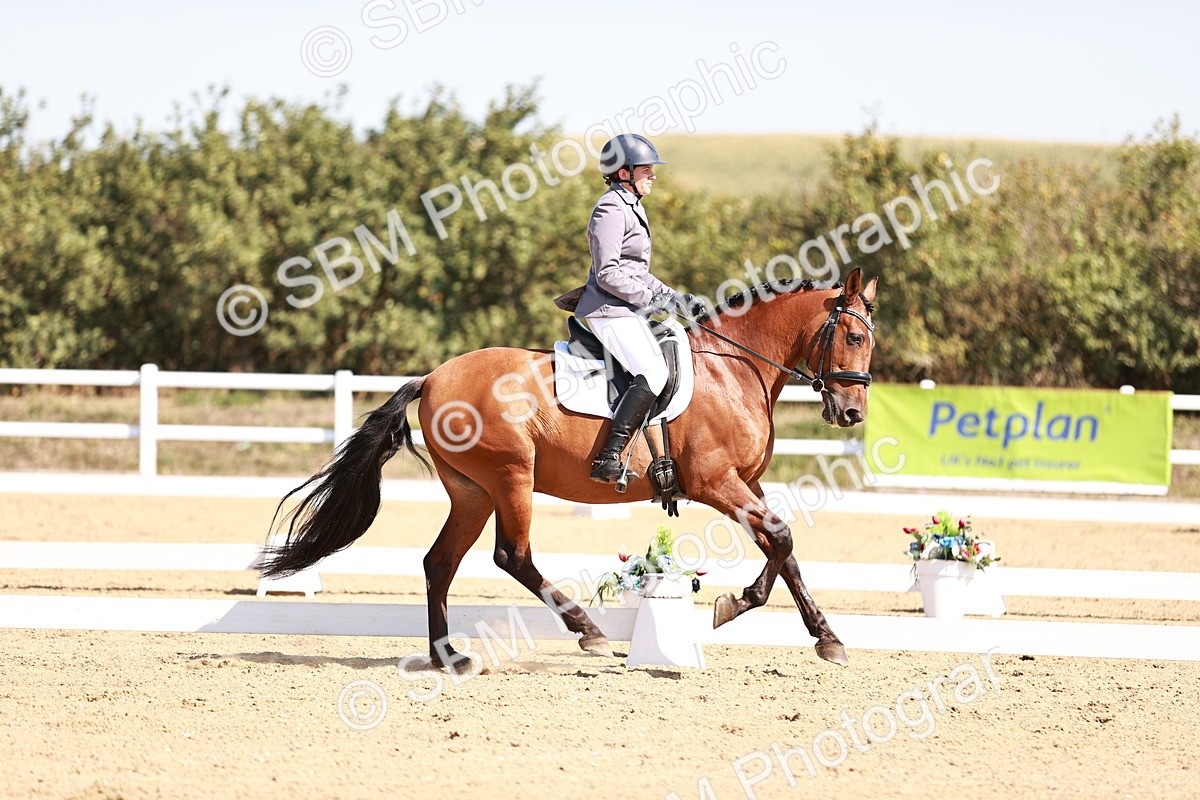 SBM_004505 - Class 12 - Novice 5 - 10.31-11.41