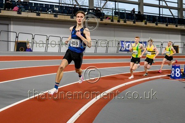 AgeInd25SAT-922332 - Track Male