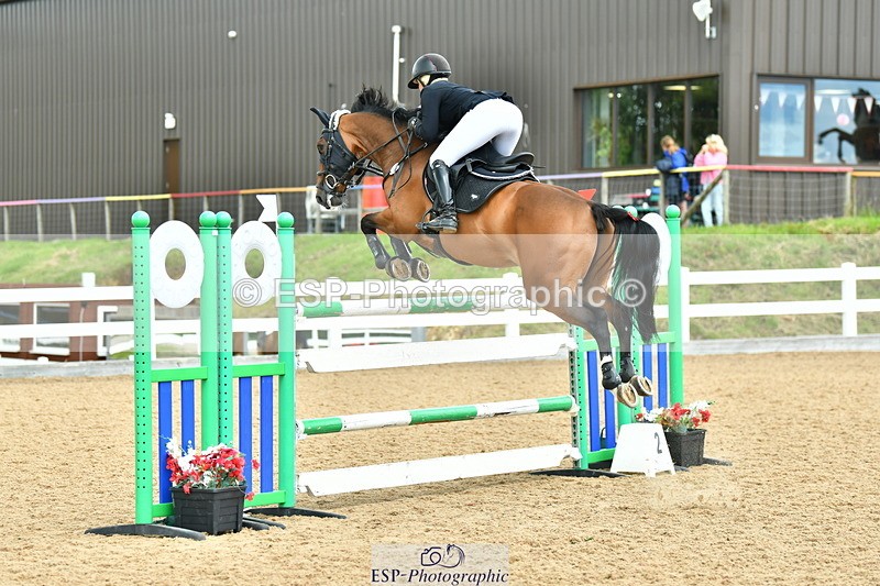 230721A-142302-06881 - Cls 22, 1 Star Gold 1.30m