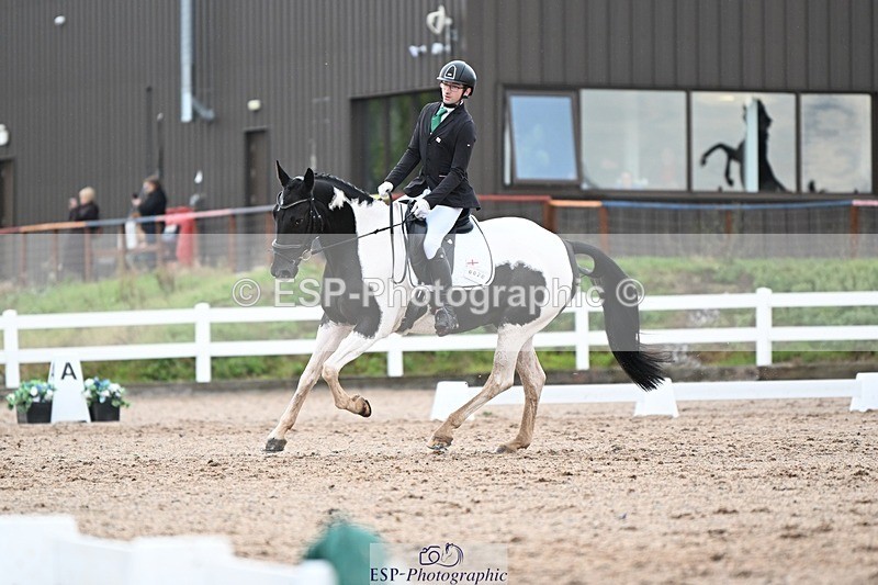 250907-120101-07337 - 020-Leo.De-ValentinoBarfields.Cosmopolitan