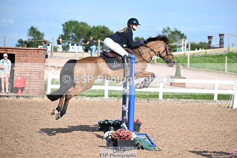 260627-180507-05936 - Cls 27 Foxhunter and 1.10m