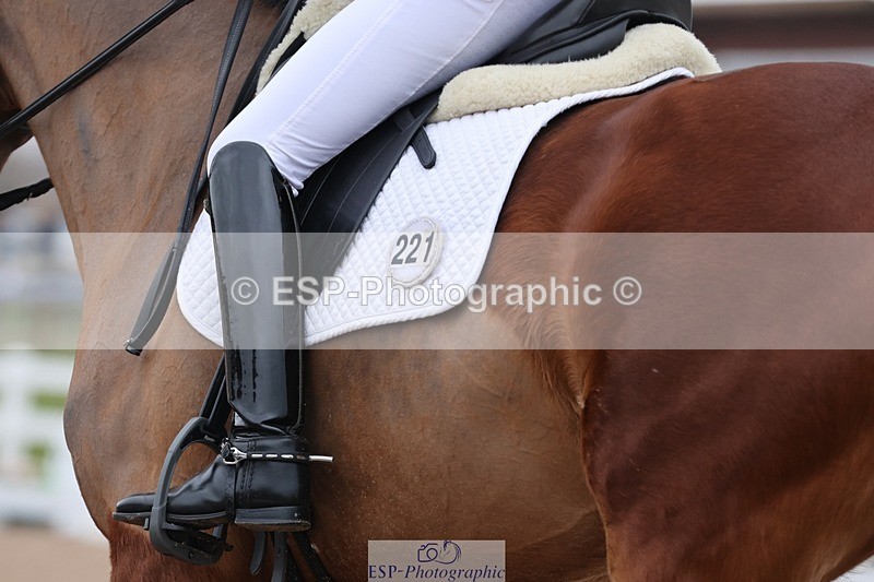 250216-104050-05049 - 221-Alice.Peternell-Noa.Le