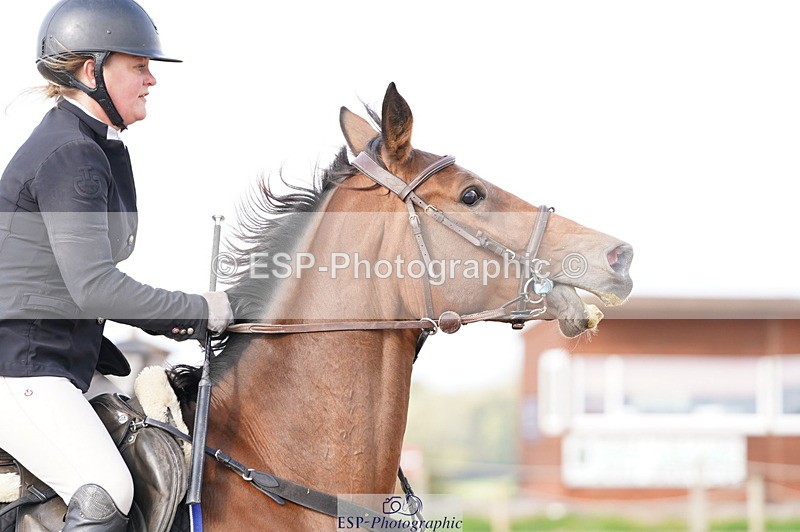 241004A-112150-00201 - Fri 02 Snr 1.05m Open