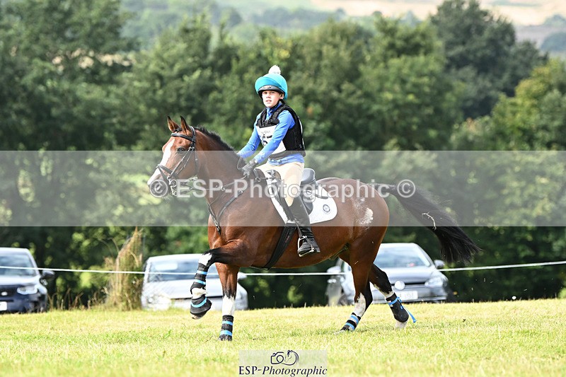 240825X-104929-31195 - 70cm XC 10.00 to 11.00