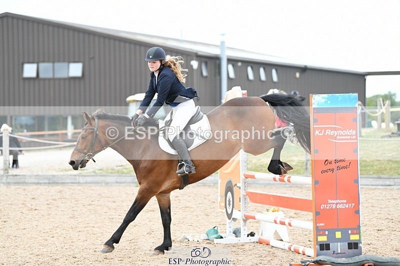 250807-135026-01371 - 90cm Round 2