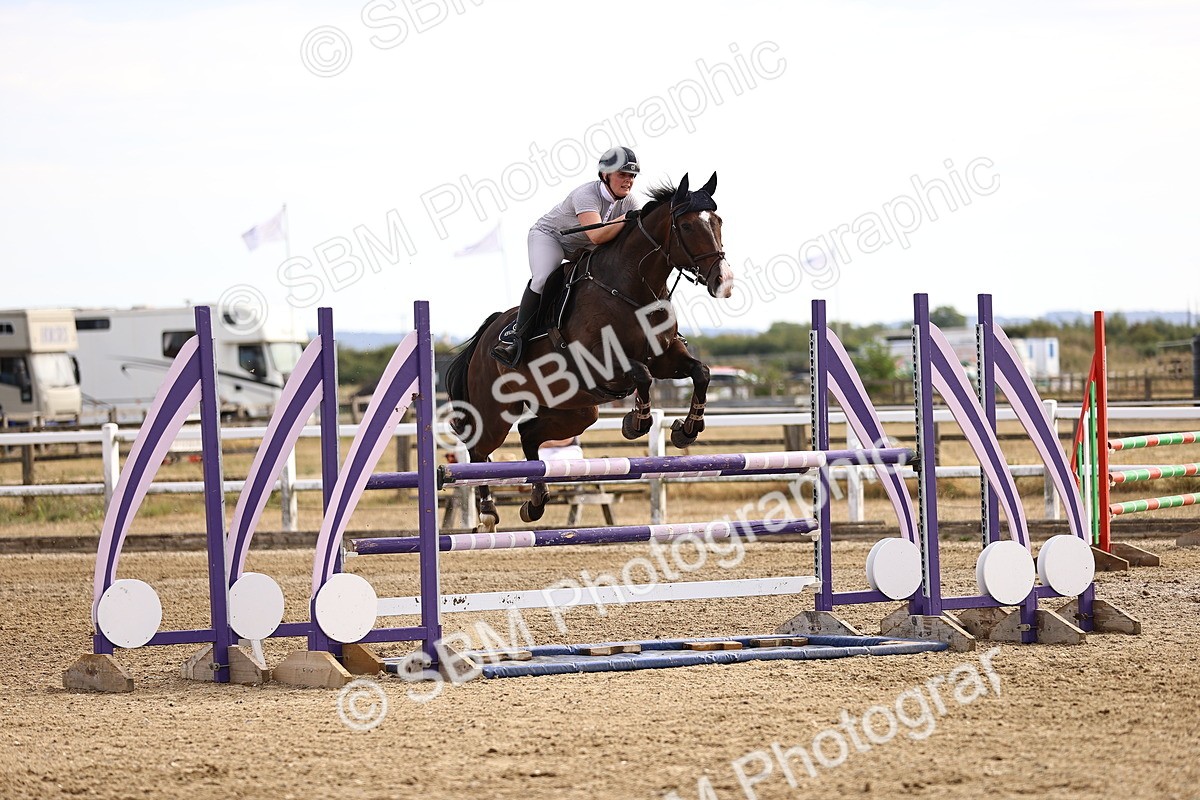 SBM_001519 - Class 6 - Senior Newcomers 1.10m