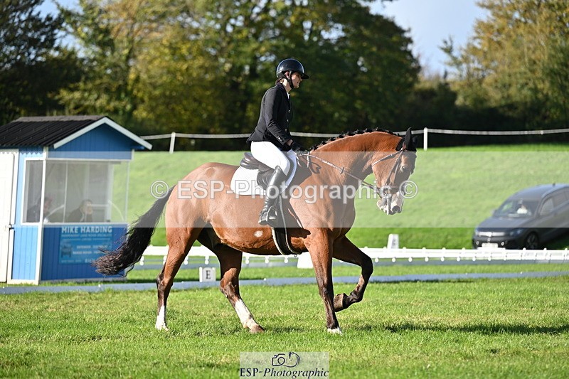 251024A-104710-08133 - F-458-Lucie.Bouchet