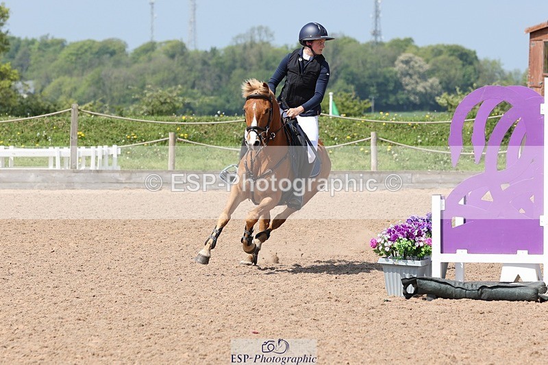 250503-121221-00968 - Cls 9 Pony Foxhunter and 1.10m Open