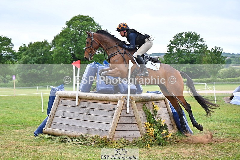 250524A-122715-10203 - B-325-Kat.Raybould-MONBEG.SHELBY