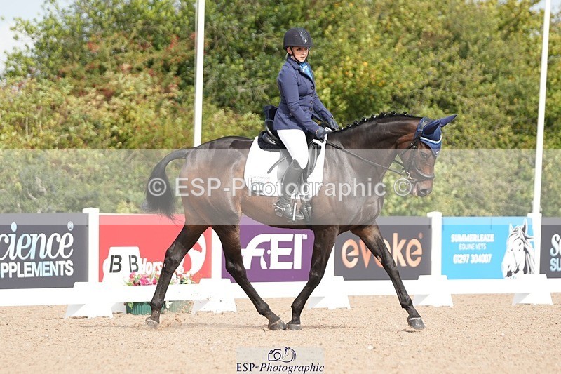 250906-103638-01298 - 033-Caroline.HeardNever.Wait