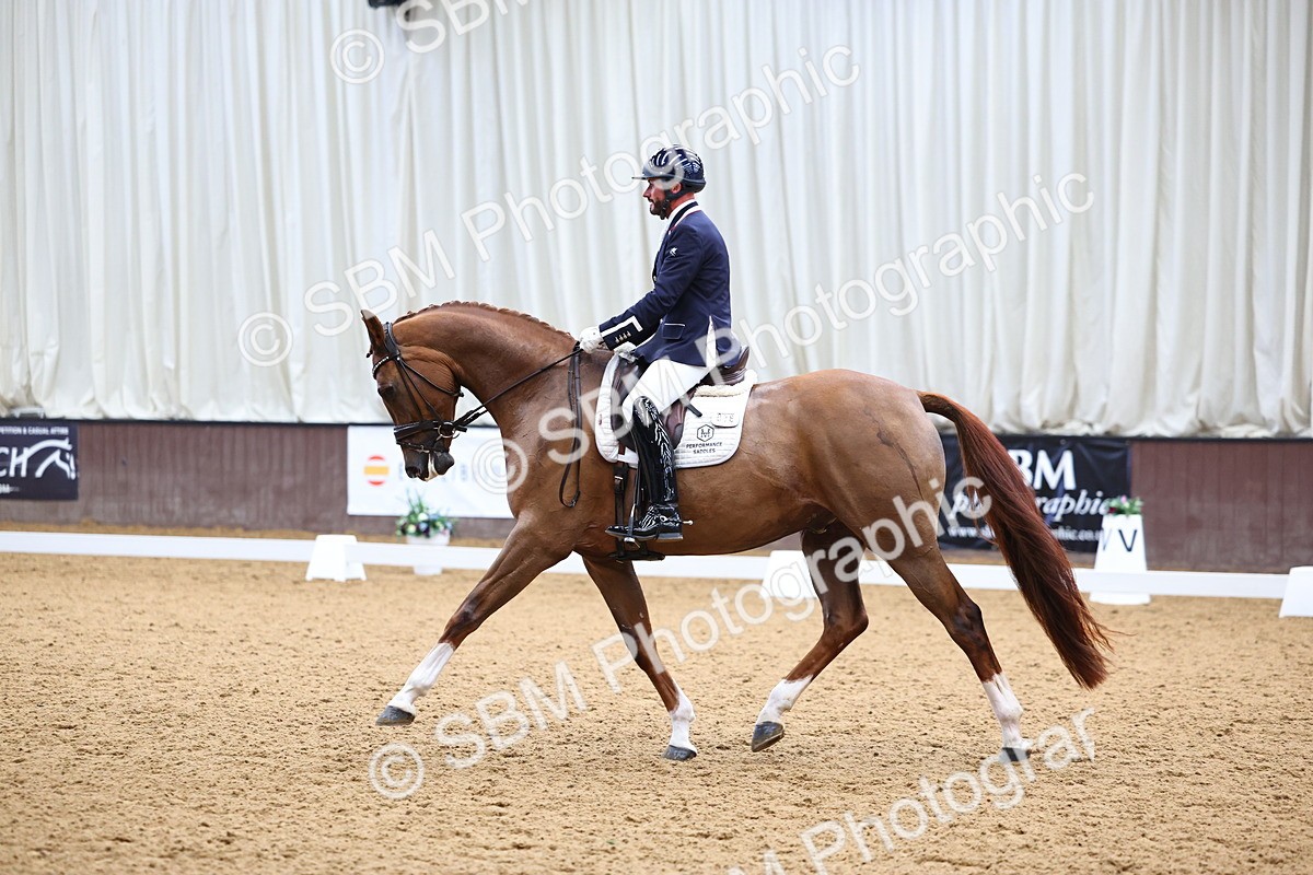 SBM_006373 - Class 5 - novice 6 - 12.04-13.07