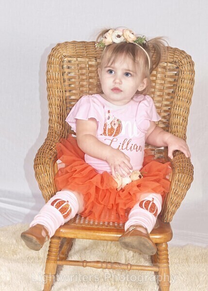 CA6E3D2D-E2C4-48E3-BDA0-98D274FF1B83 - Lilly