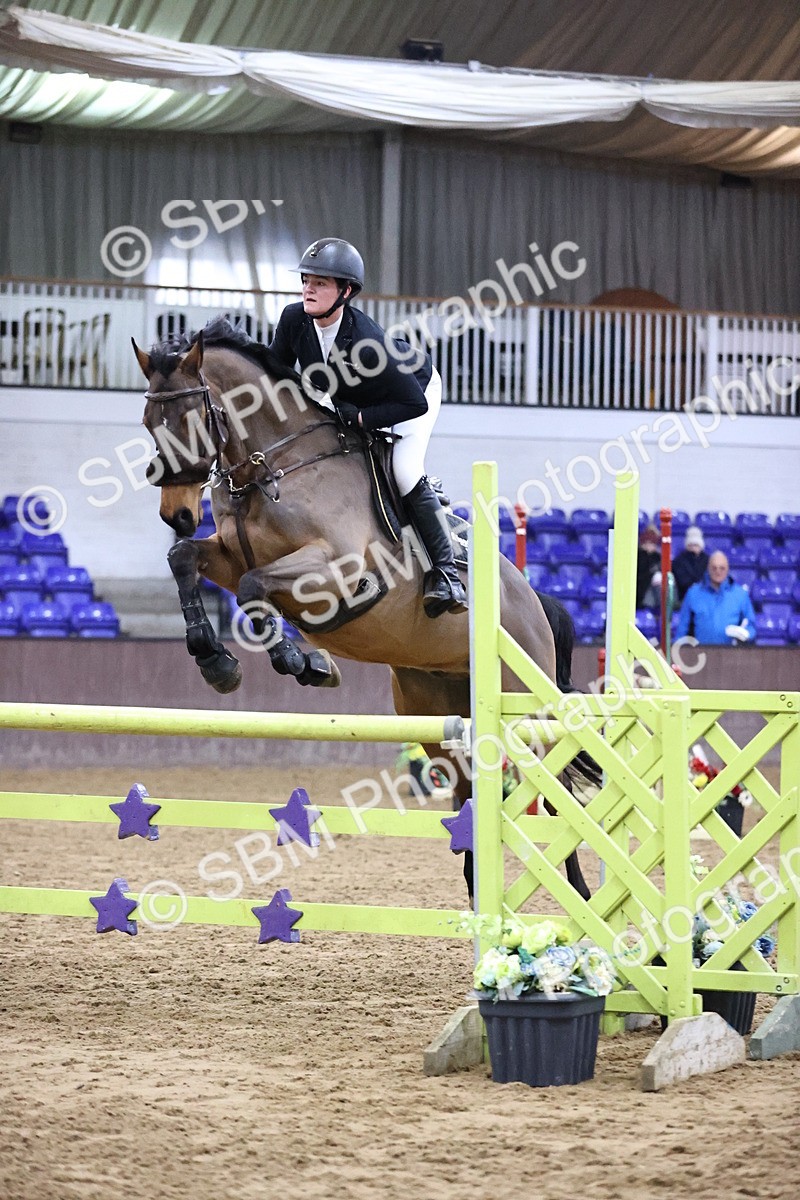 SBM_2411 - Class 9 - Senior Newcomers/ 1.10m Open