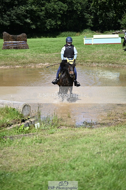 240728B-112609-01060 - Theo's Group XC