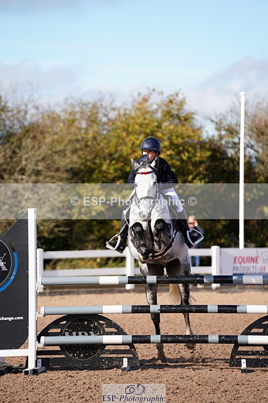 241027A-120158-02654 - SUN Cls 6 Pony Newcomers and 1m Open