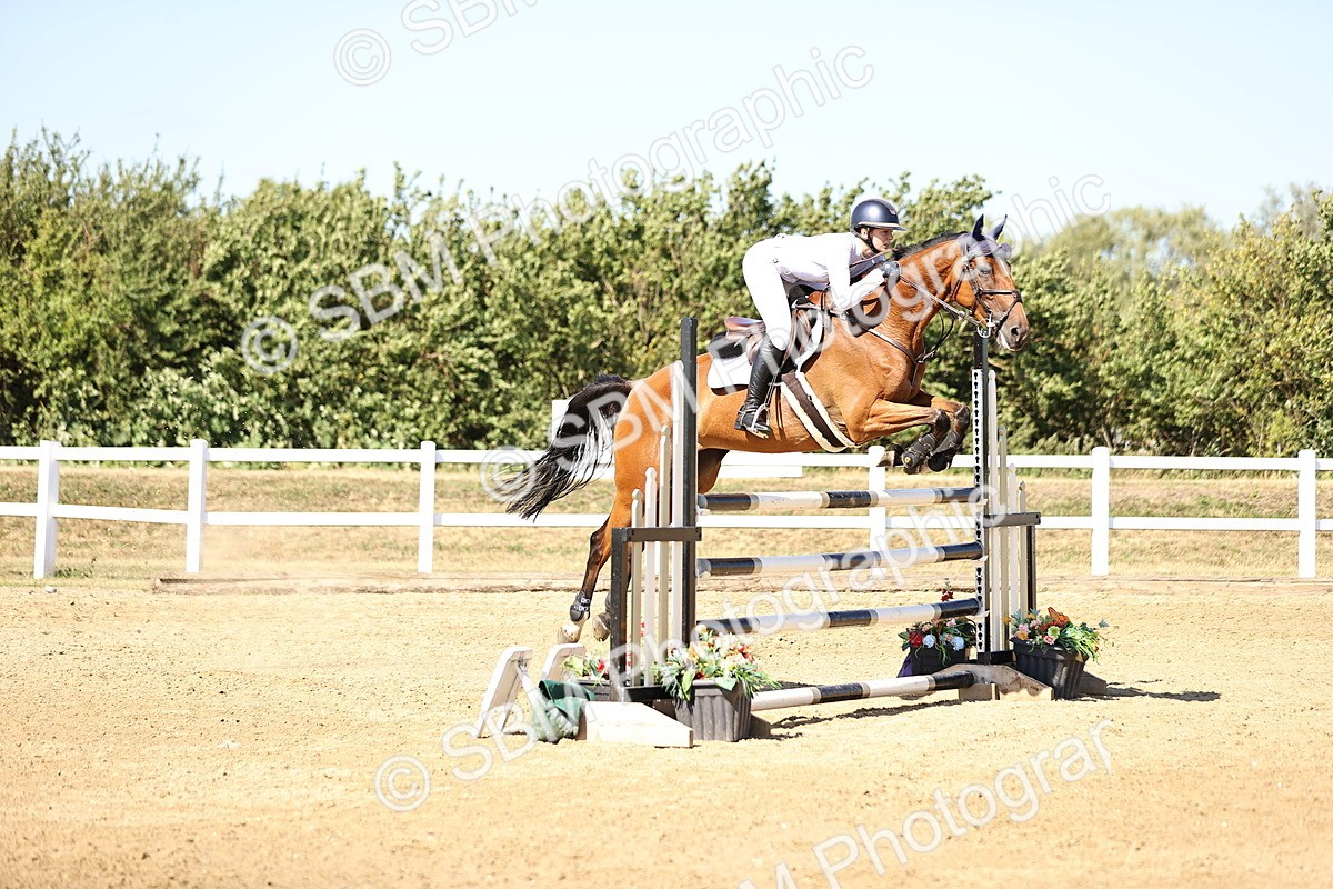 SBM_015642 - Class 16 - Senior foxhunter - 1.20m Open