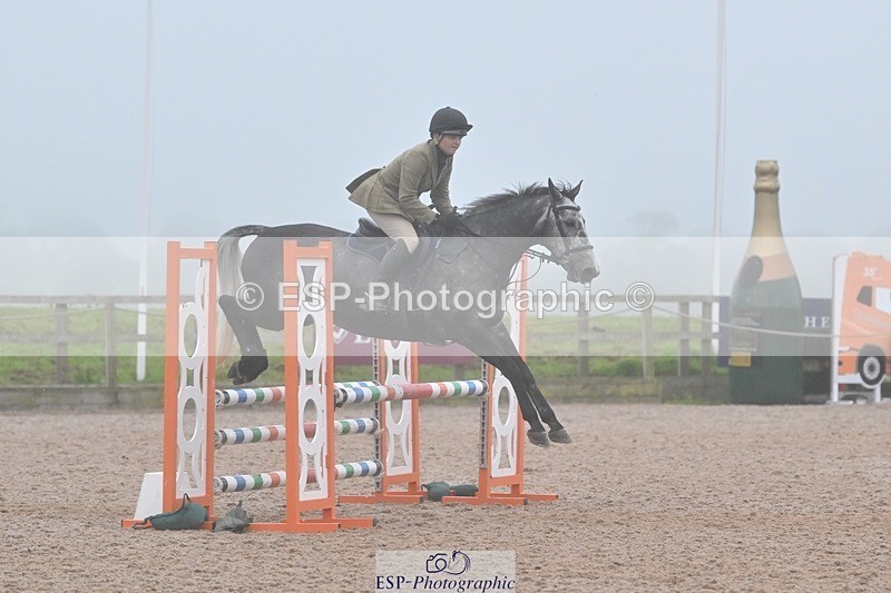 240813-195122-01055 - Classes 7 A&B 90cm