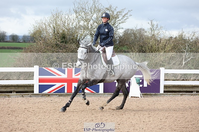 240223A-121333-01142 - Cls 4 Snr 1.05m Open