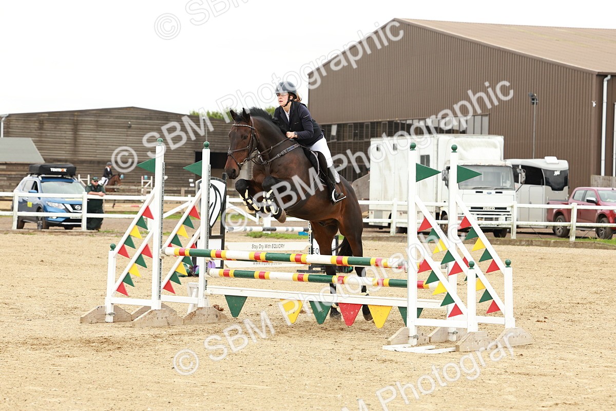1I0A6997 - Class 2 - Senior British Novice