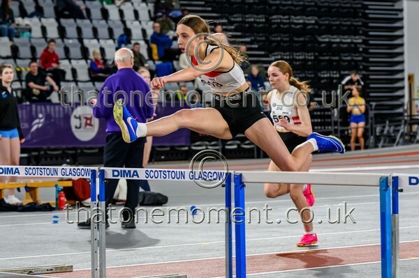 AgeInd25SAT-917401 - Track Female Set One