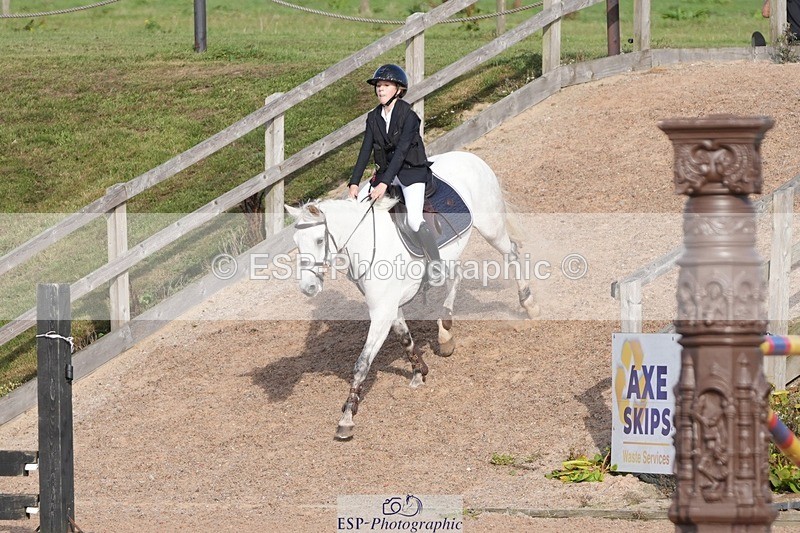 260926-155432-01325 - Cls 13 70cm Speed Derby