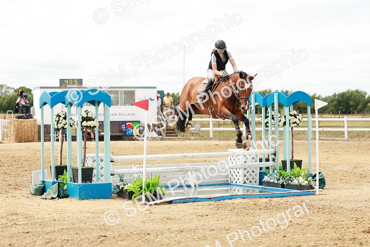 SBM_018856 - Class 21 - Senior Newcomers Championship 2d Rd